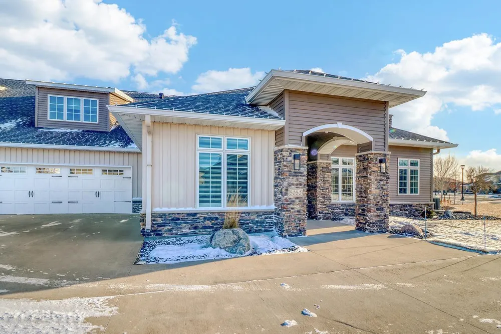 5050 Prosperity Way S