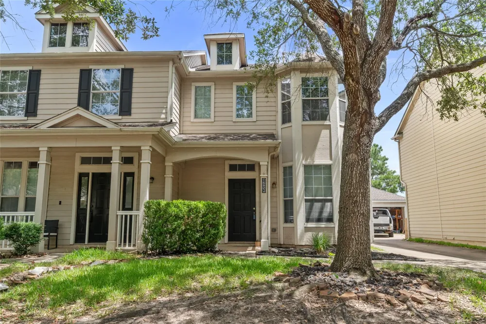 16802 Pine Castle Drive