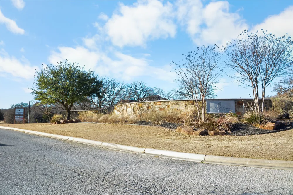 Silver Lakes Drive Sunset, TX 76270