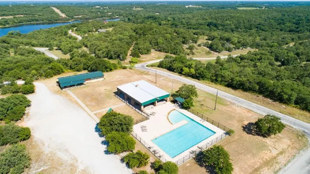 Silver Lakes Drive Sunset, TX 76270