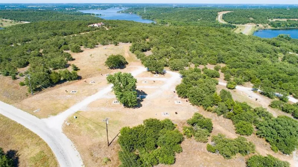 Silver Lakes Drive Sunset, TX 76270