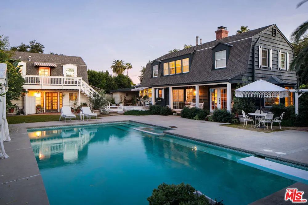 14321 Valerio Street