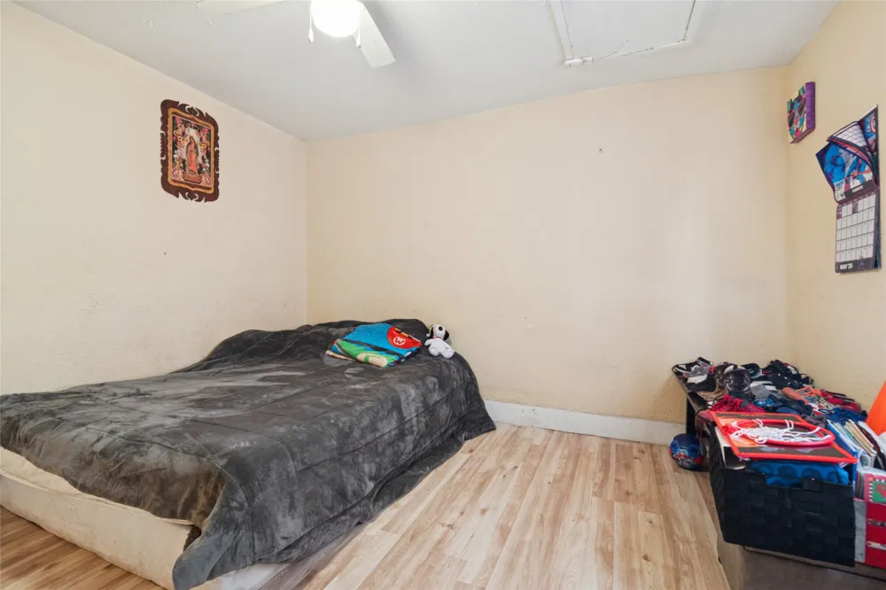 805 E 11th Street Kemp, TX 75143