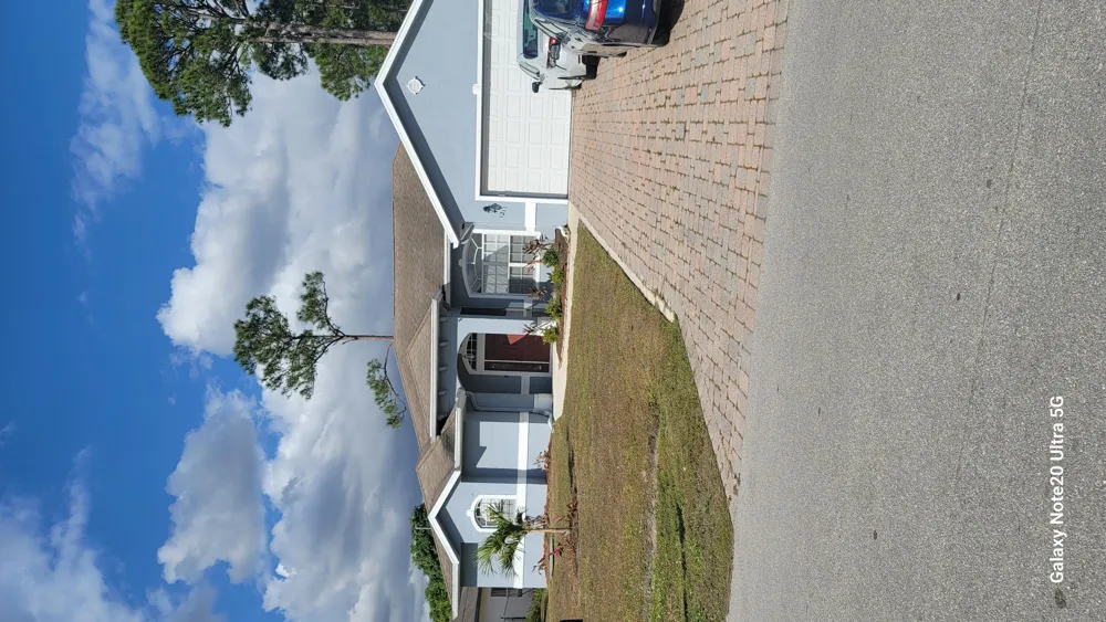 1211 SW Wellington Avenue