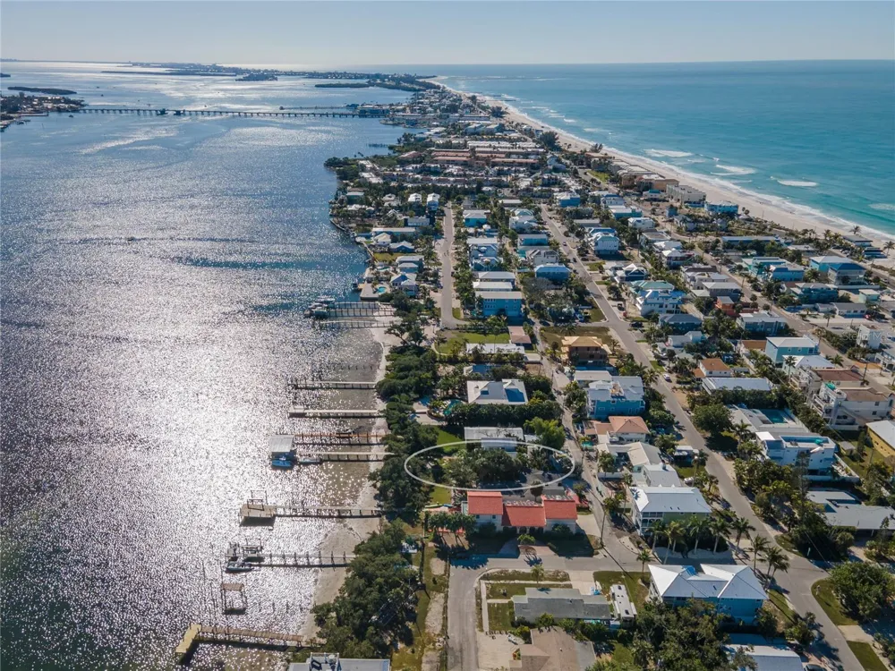 2316 CANASTA DRIVE Bradenton Beach, FL 34217