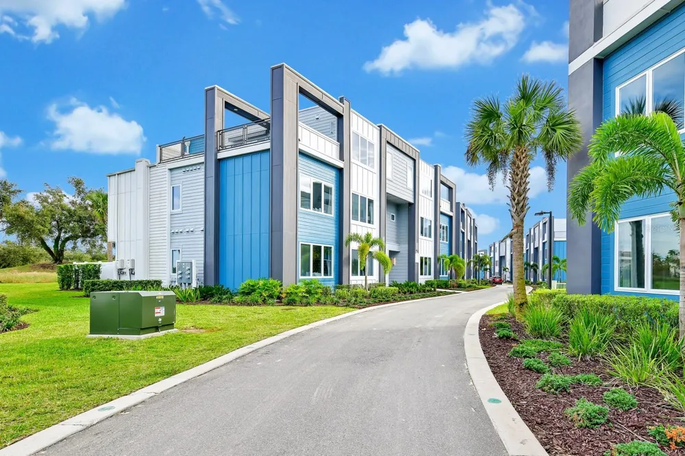7740 SANDY RIDGE DRIVE #113 Reunion, FL 34747