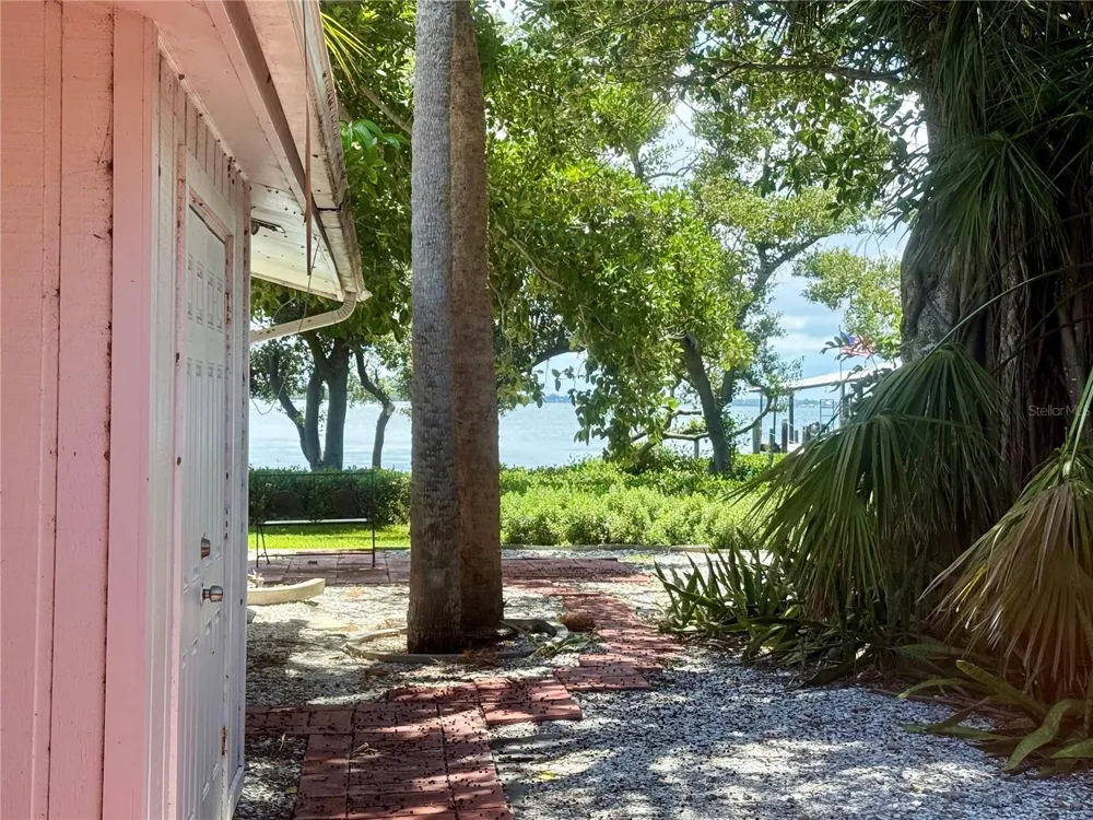 2316 CANASTA DRIVE Bradenton Beach, FL 34217