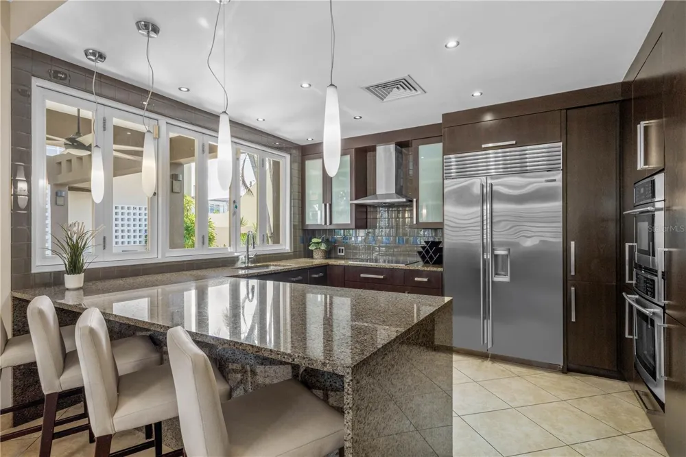 1858 MCLEARY San Juan, PR 00911