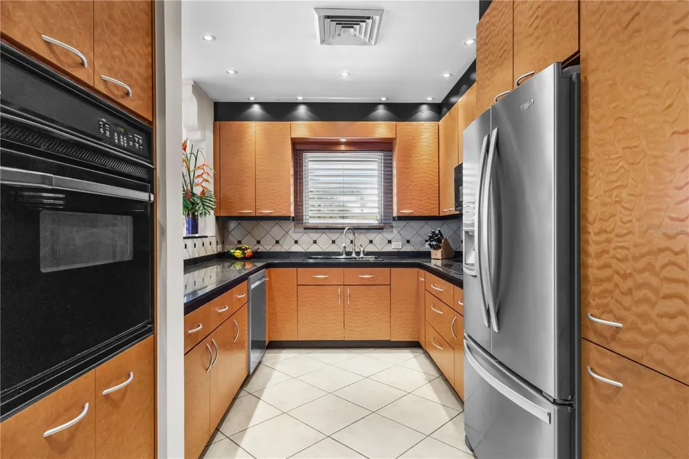 1858 MCLEARY San Juan, PR 00911