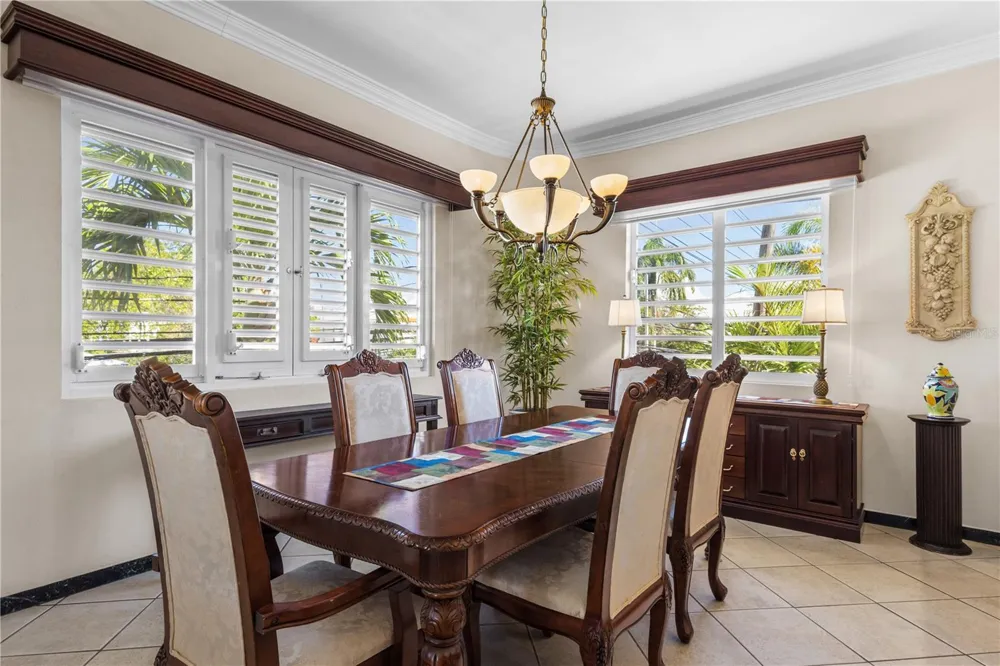 1858 MCLEARY San Juan, PR 00911