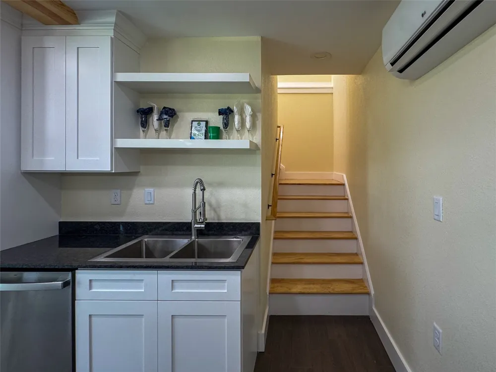 1228 Kennie Drive Commerce, TX 75428
