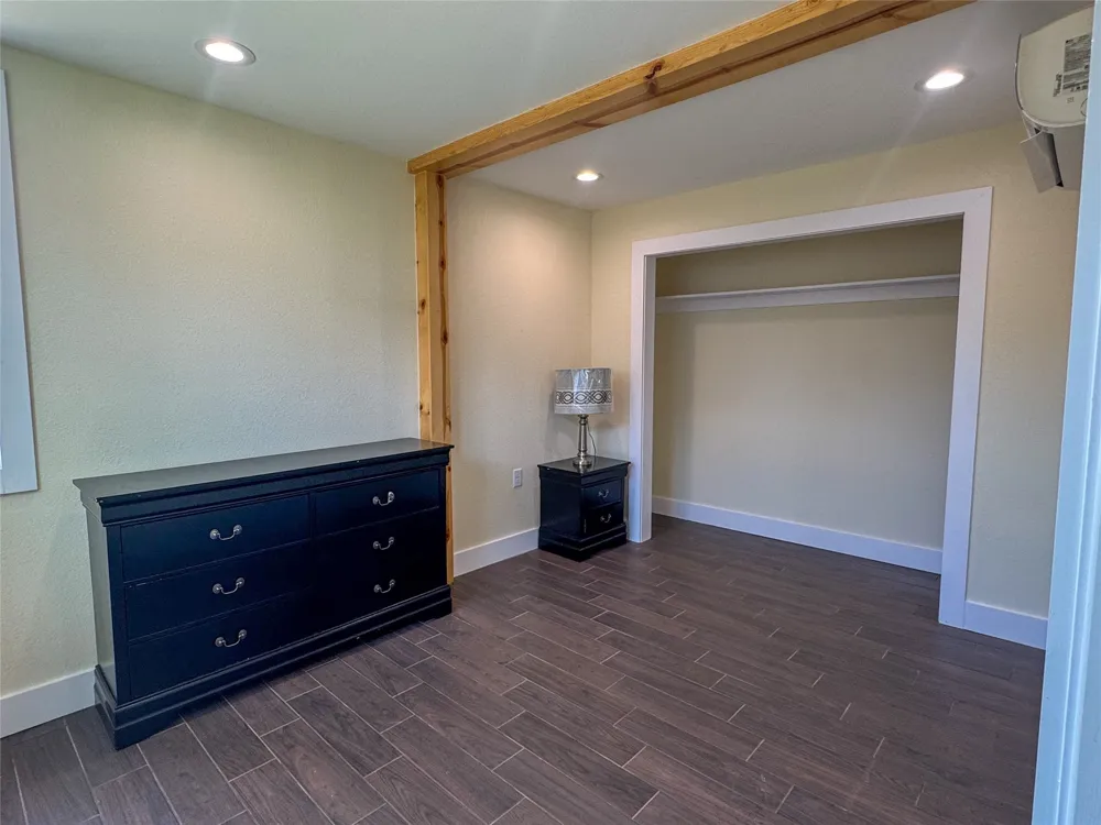 1228 Kennie Drive Commerce, TX 75428