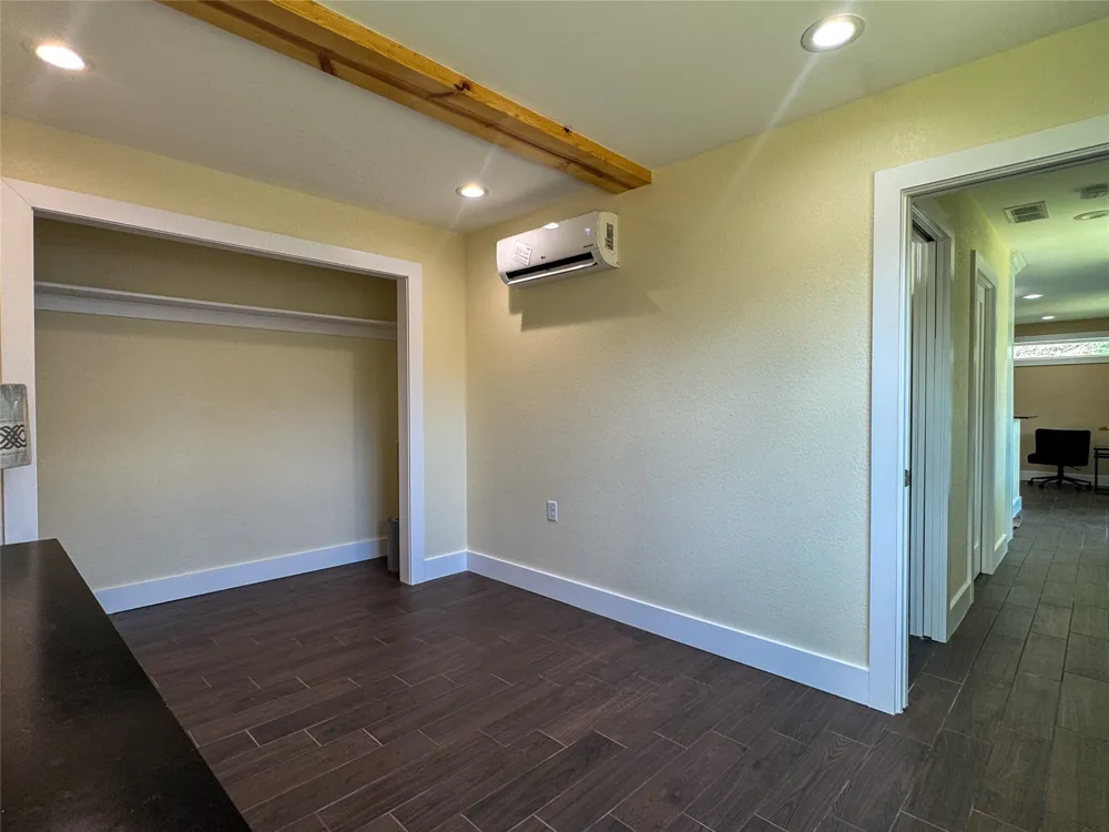 1228 Kennie Drive Commerce, TX 75428