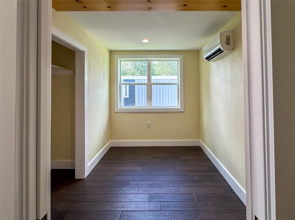 1228 Kennie Drive Commerce, TX 75428