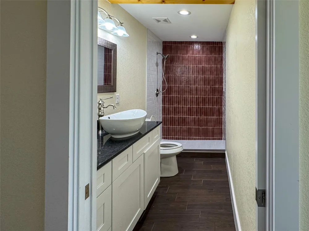 1228 Kennie Drive Commerce, TX 75428