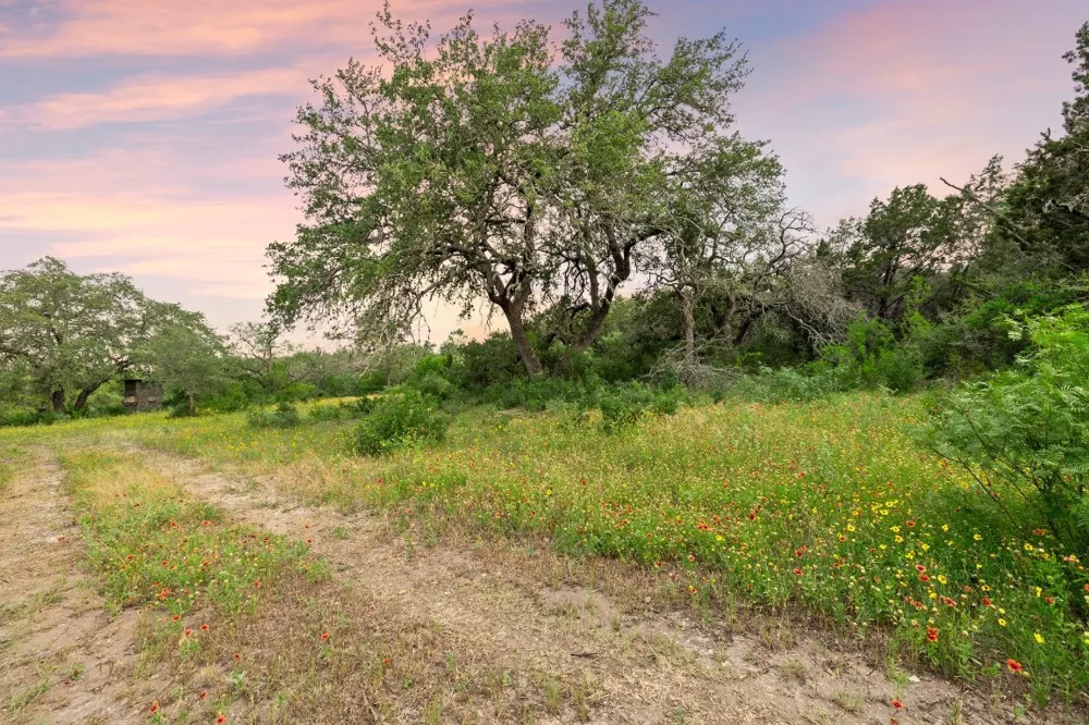 2308 County Road 414 Spicewood, TX 78669