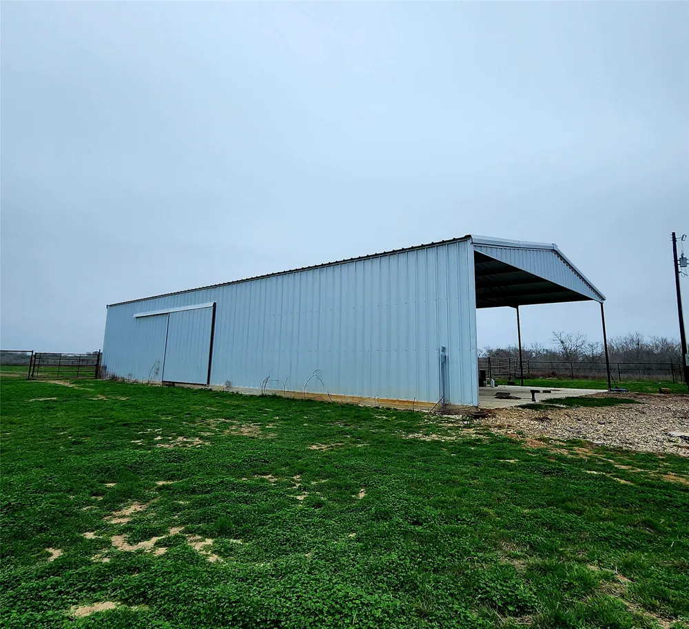 County Road 446 Waelder, TX 78959