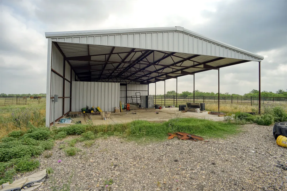 County Road 446 Waelder, TX 78959