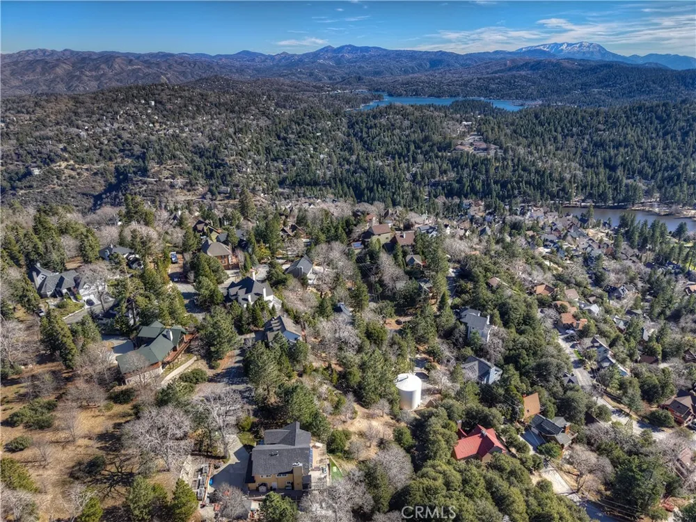 Black Oaks Court Lake Arrowhead, CA 92352