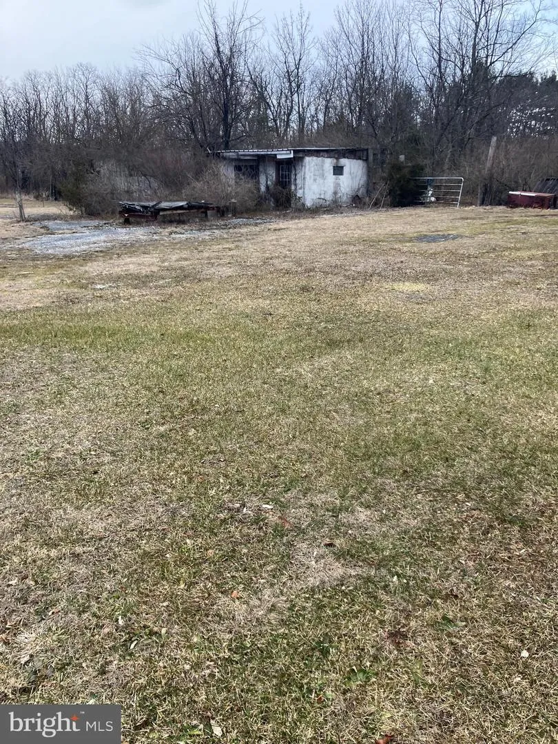 2804 STATE ROUTE 72 Jonestown, PA 17038
