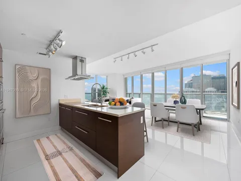 495 Brickell Ave #1801