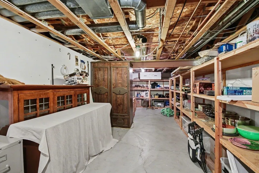 5620 W Spring Knoll Drive Monitor Charter Township, MI 48706