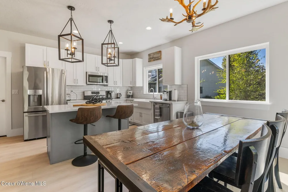52 Peggy's Court Dover, ID 83825