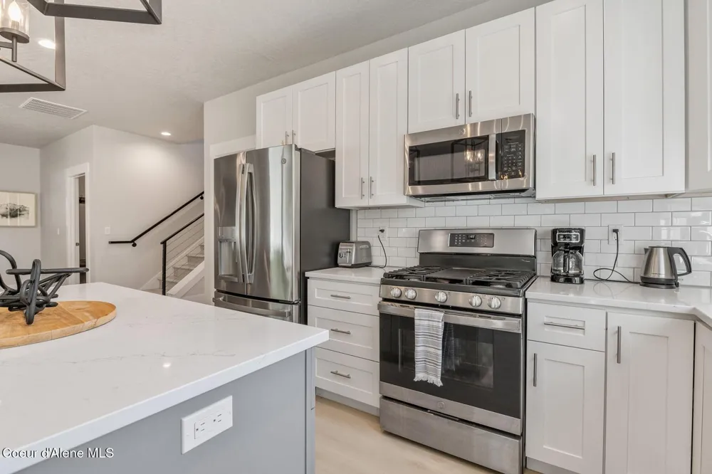 52 Peggy's Court Dover, ID 83825