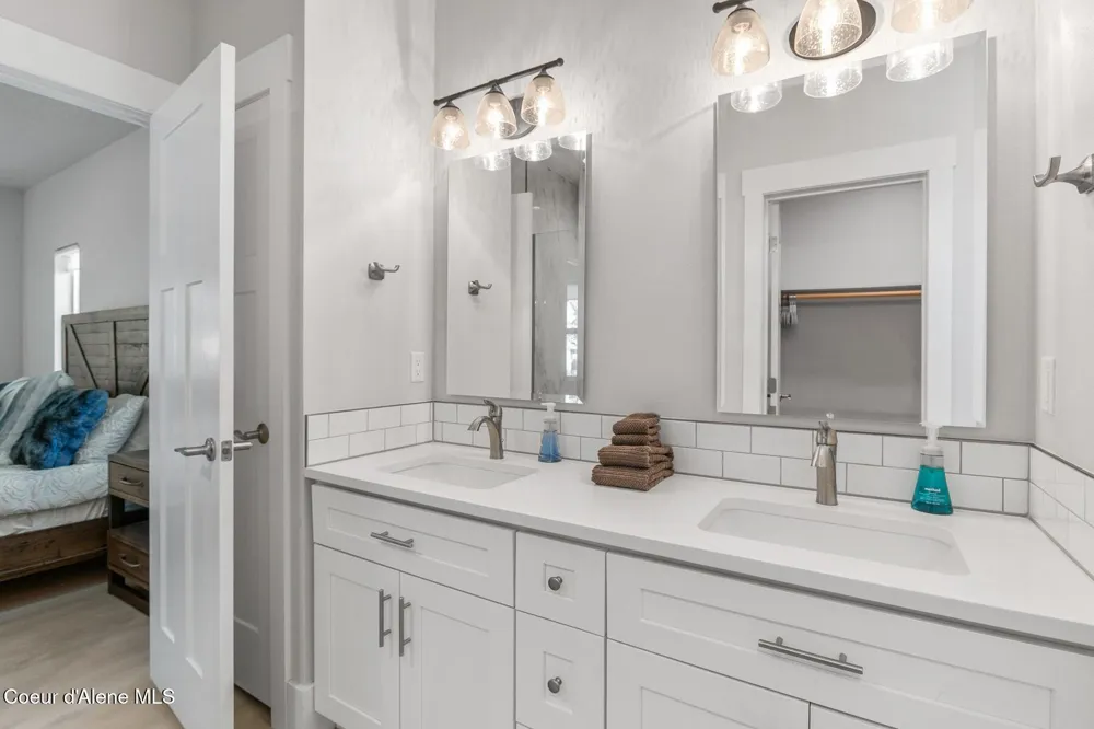 52 Peggy's Court Dover, ID 83825
