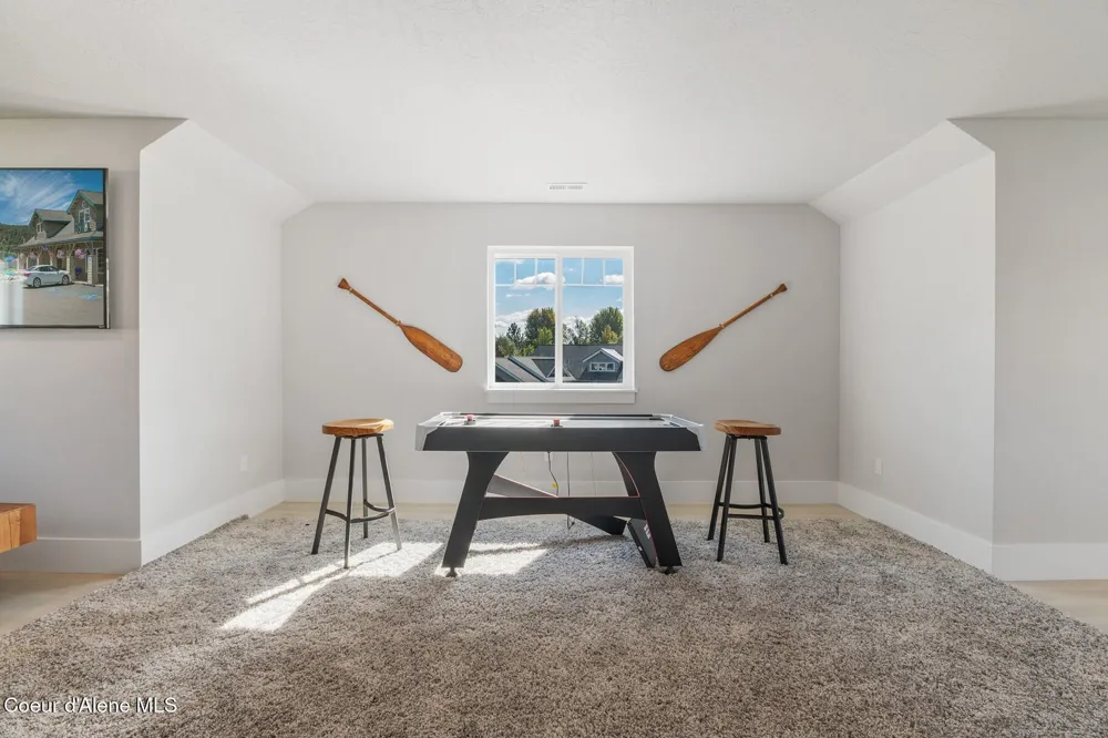 52 Peggy's Court Dover, ID 83825