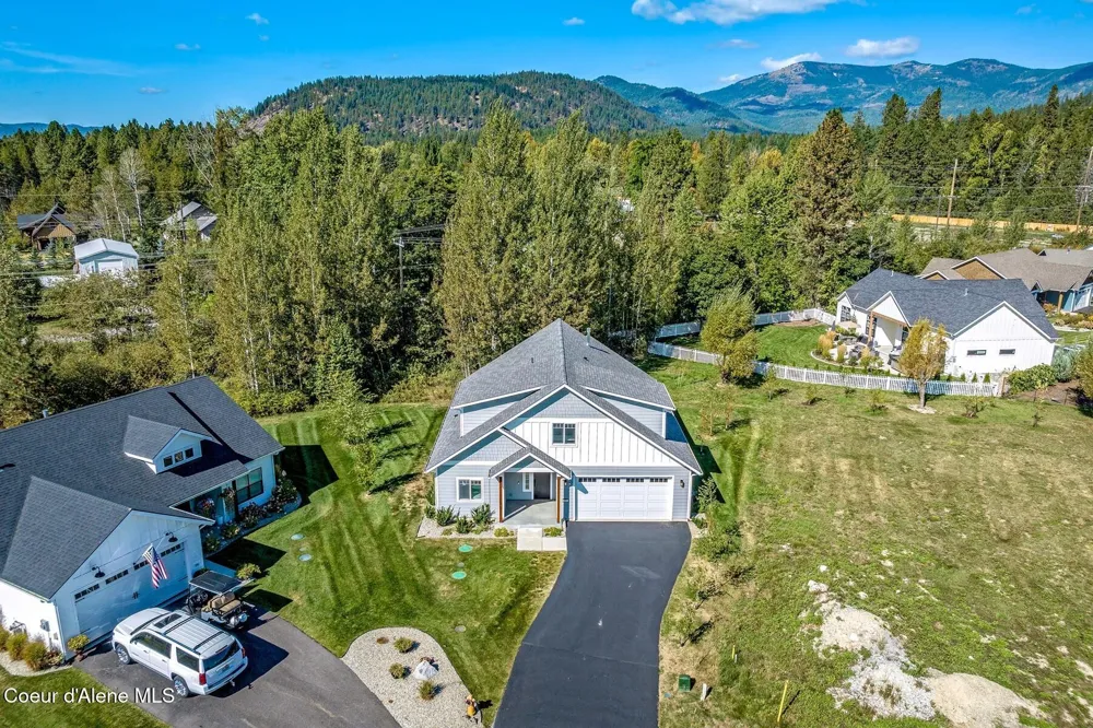 52 Peggy's Court Dover, ID 83825