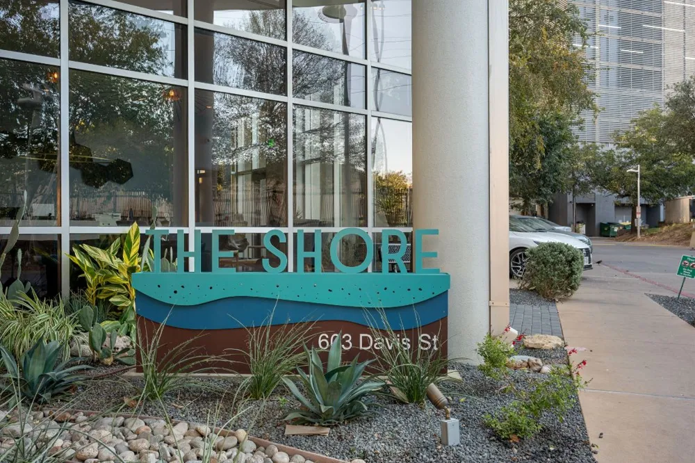 603 Davis Street #2009