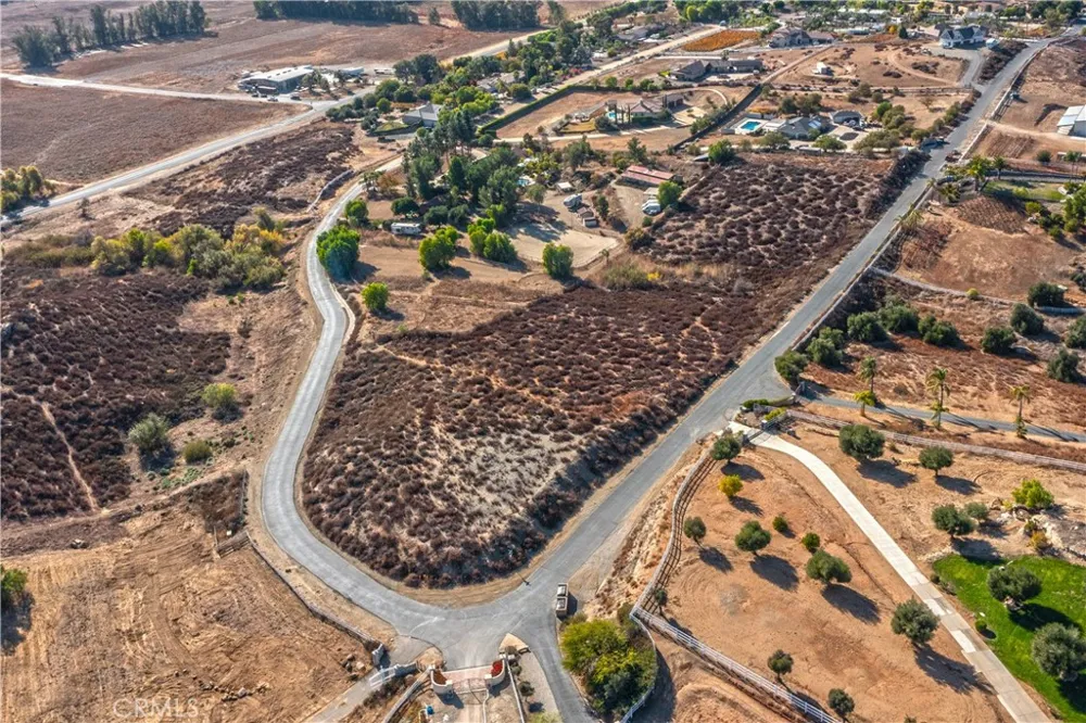 36555 Summitville Street Temecula, CA 92592