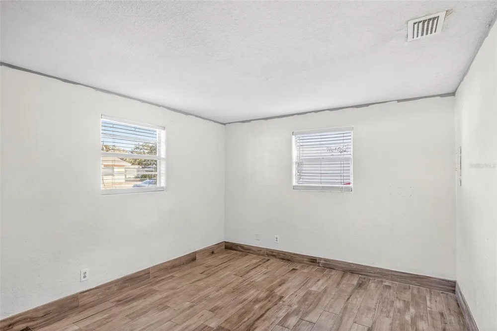1806 JAMES STREET South Daytona, FL 32119