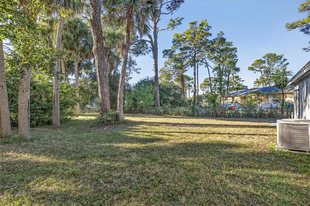 1806 JAMES STREET South Daytona, FL 32119