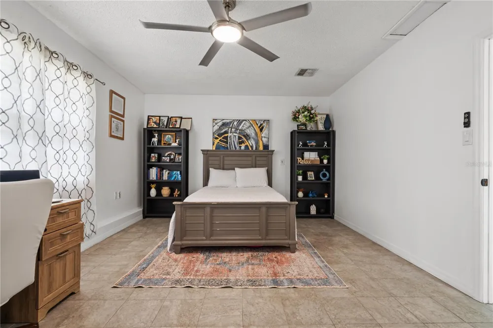 335 DEBARY AVENUE Debary, FL 32713