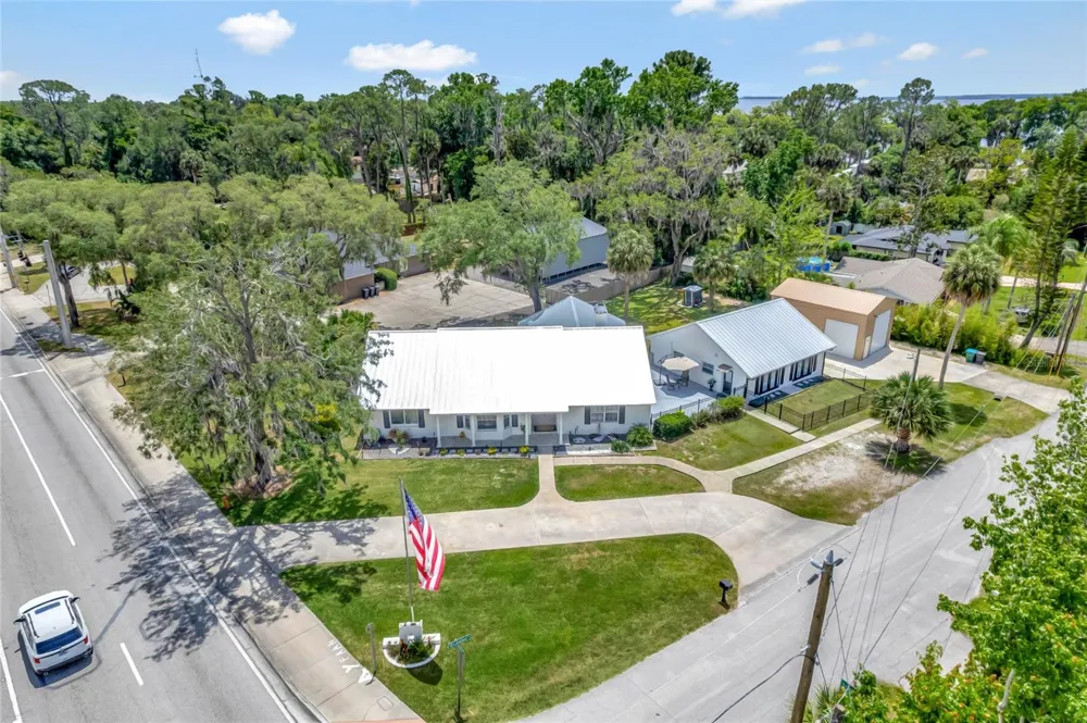335 DEBARY AVENUE Debary, FL 32713