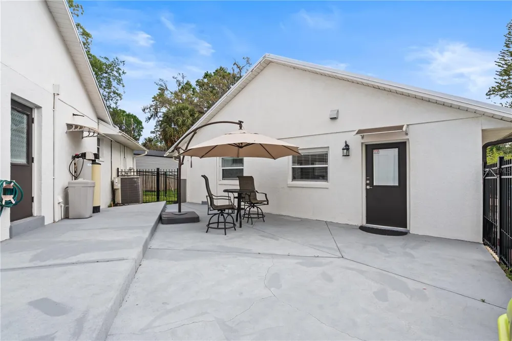 335 DEBARY AVENUE Debary, FL 32713