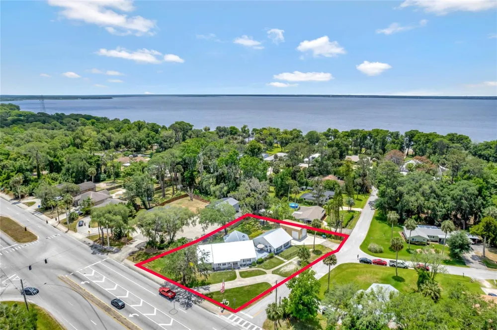 335 DEBARY AVENUE Debary, FL 32713