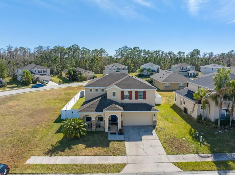 4954 CASTLE STREET E