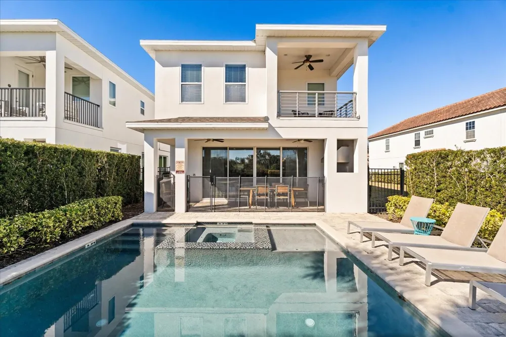 1113 CASTLE PINES COURT