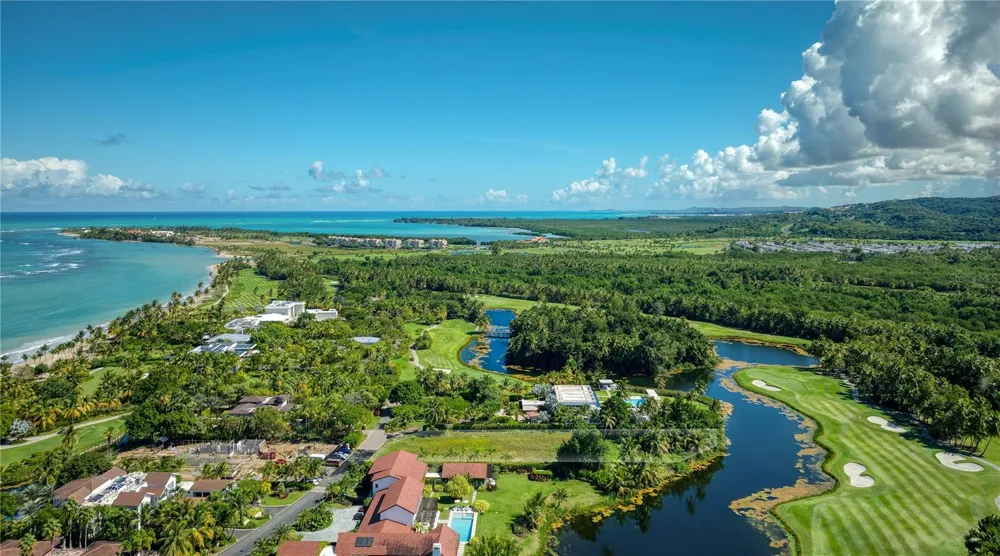 7000 BAHIA BEACH BOULEVARD #19 Las Estancias Rio Grande, PR 00745