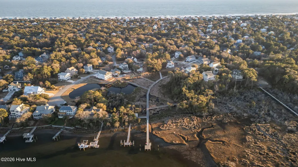 9806 Clarendon Drive Emerald Isle, NC 28594