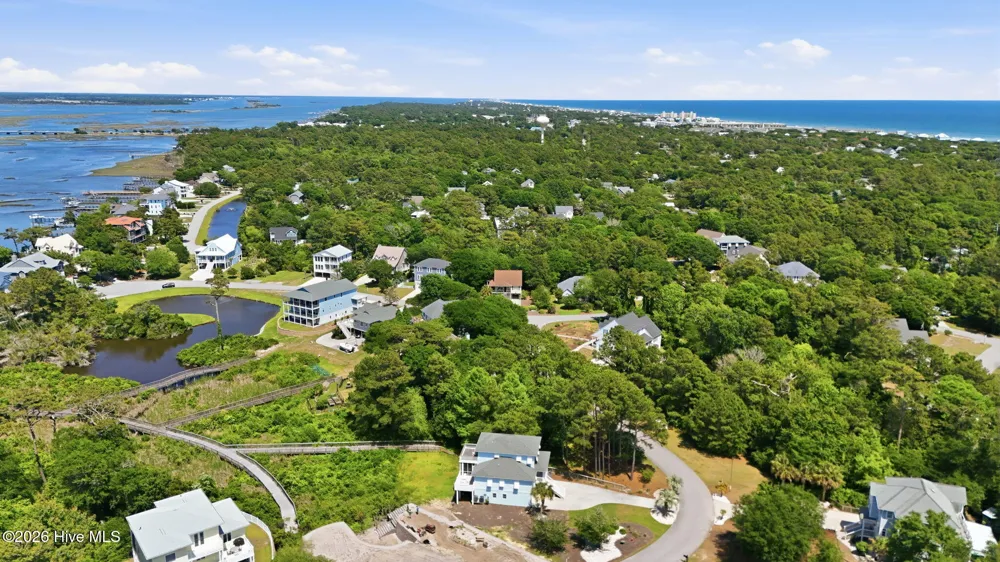 9806 Clarendon Drive Emerald Isle, NC 28594