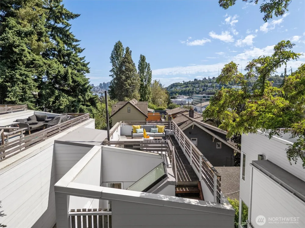 3642 A Interlake Avenue Seattle, WA 98103