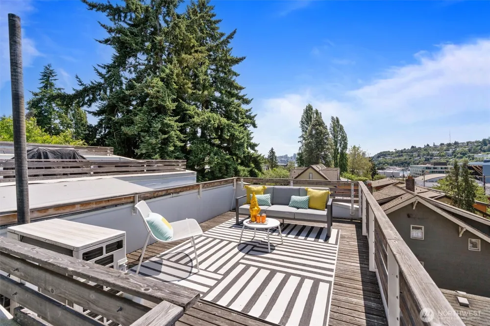 3642 A Interlake Avenue Seattle, WA 98103