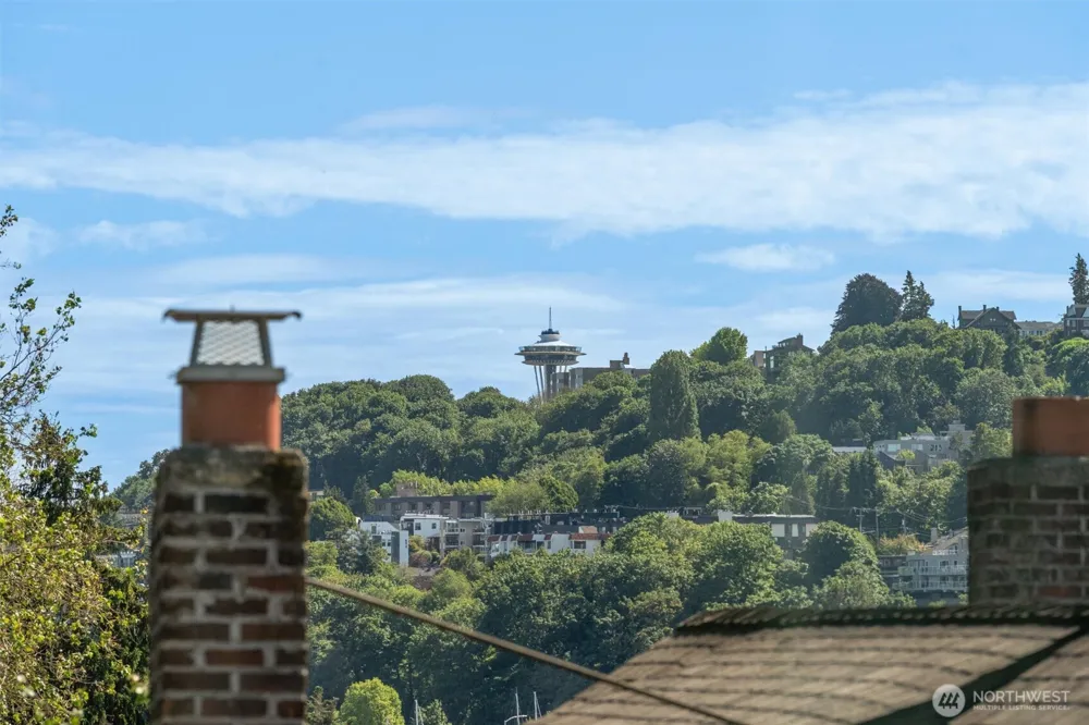 3642 A Interlake Avenue Seattle, WA 98103