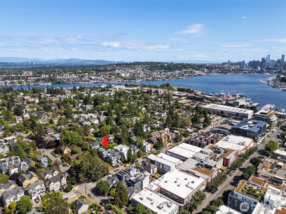 3642 A Interlake Avenue Seattle, WA 98103