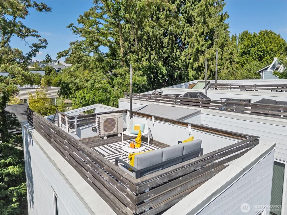 3642 A Interlake Avenue Seattle, WA 98103