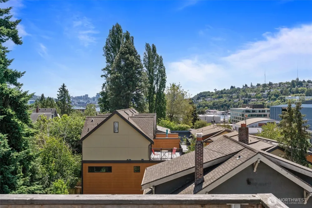 3642 A Interlake Avenue Seattle, WA 98103